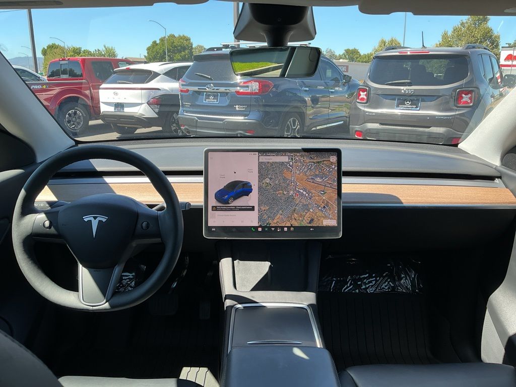 Thumbnail: 2022 Tesla Model Y - 8