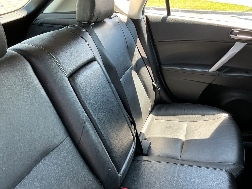 Thumbnail: 2012 Mazda Mazda3 - 11