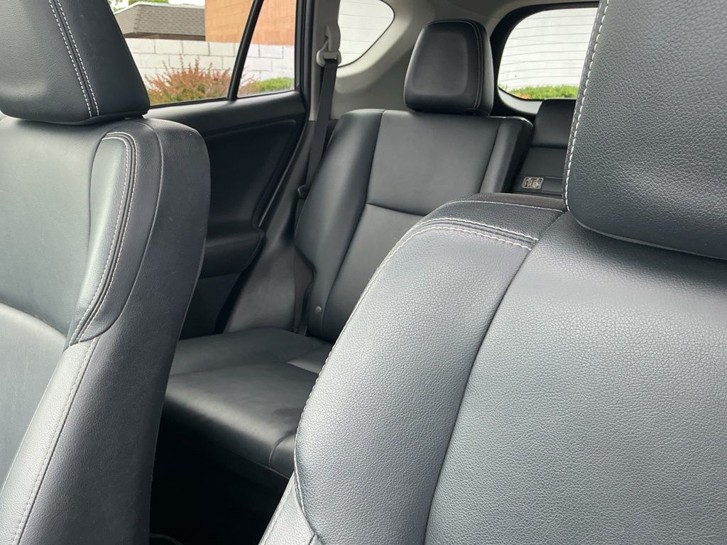 Thumbnail: 2016 Toyota RAV4 - 10