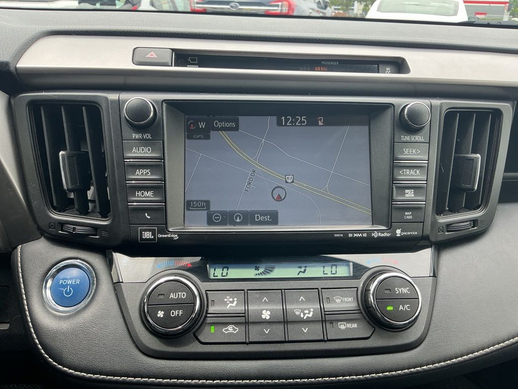 Thumbnail: 2016 Toyota RAV4 - 13