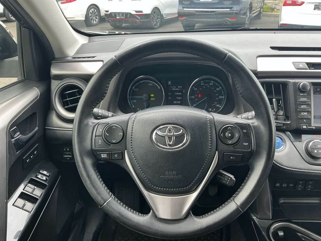 Thumbnail: 2016 Toyota RAV4 - 12