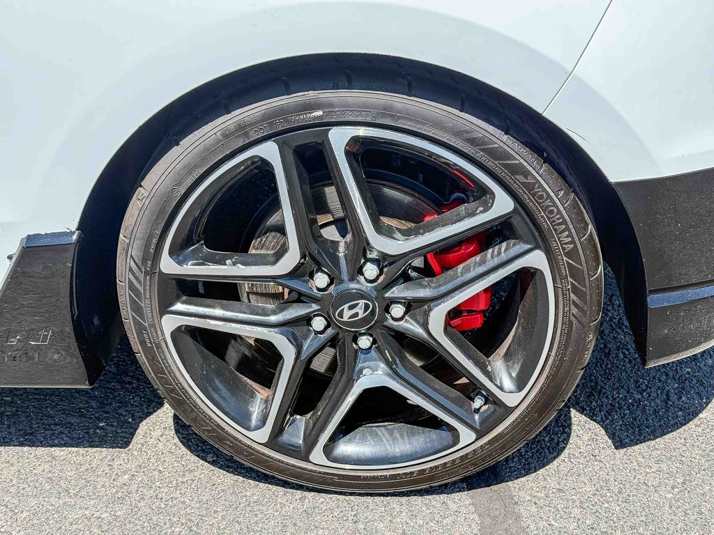 Thumbnail: 2020 Hyundai Veloster - 6