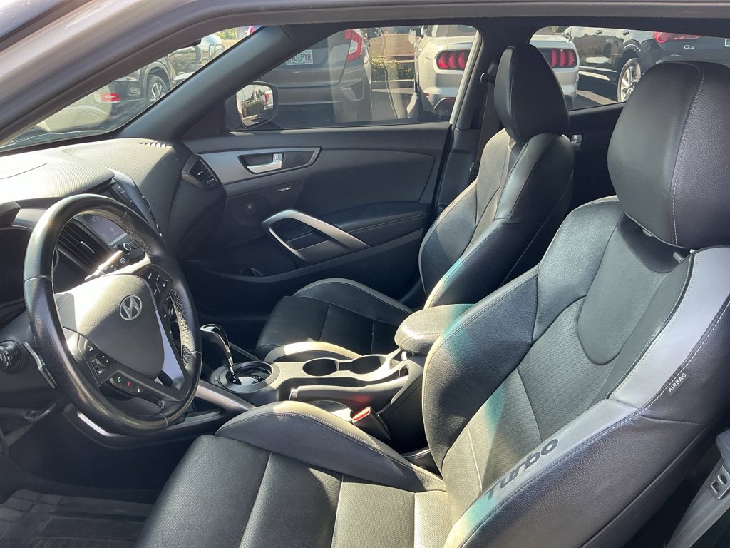 Thumbnail: 2017 Hyundai Veloster - 27