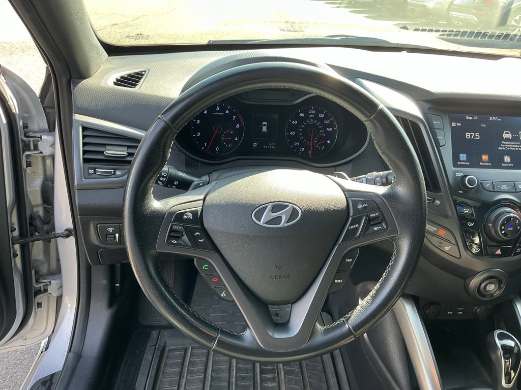 Thumbnail: 2017 Hyundai Veloster - 2