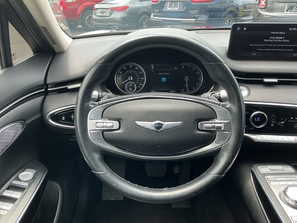 Thumbnail: 2022 Genesis GV70 - 13