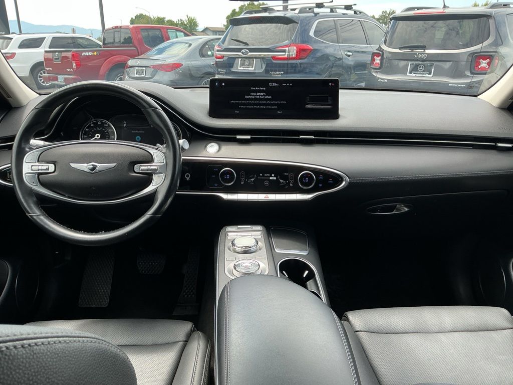 Thumbnail: 2022 Genesis GV70 - 9