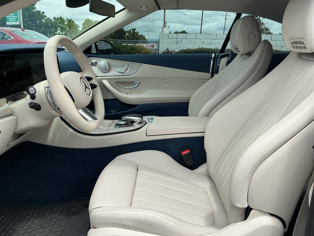 Thumbnail: 2023 Mercedes-Benz E-Class - 10