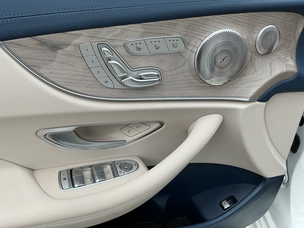 Thumbnail: 2023 Mercedes-Benz E-Class - 21