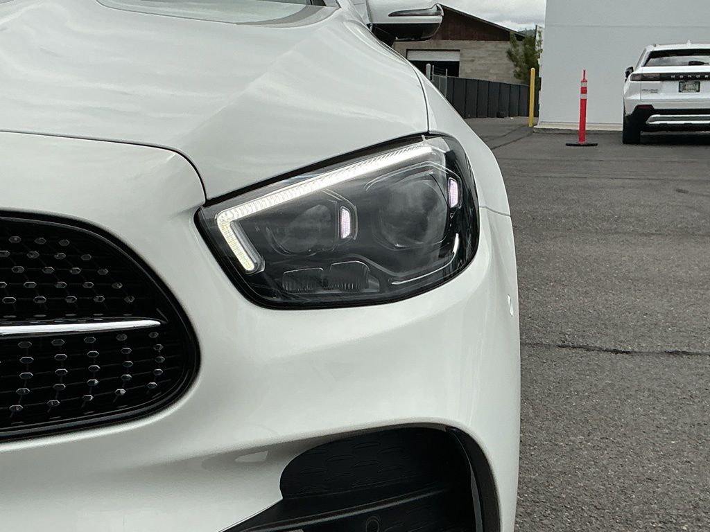 Thumbnail: 2023 Mercedes-Benz E-Class - 16