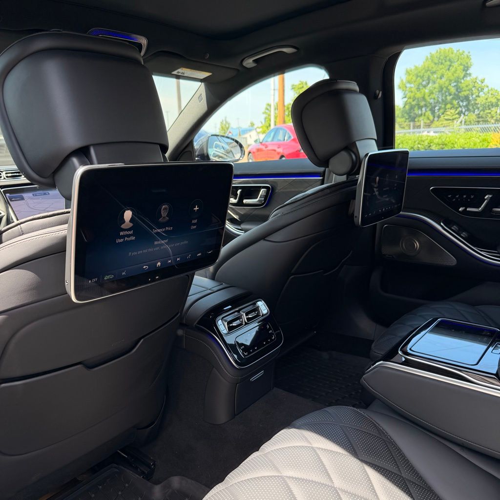 Thumbnail: 2024 Mercedes-Benz S-Class - 27