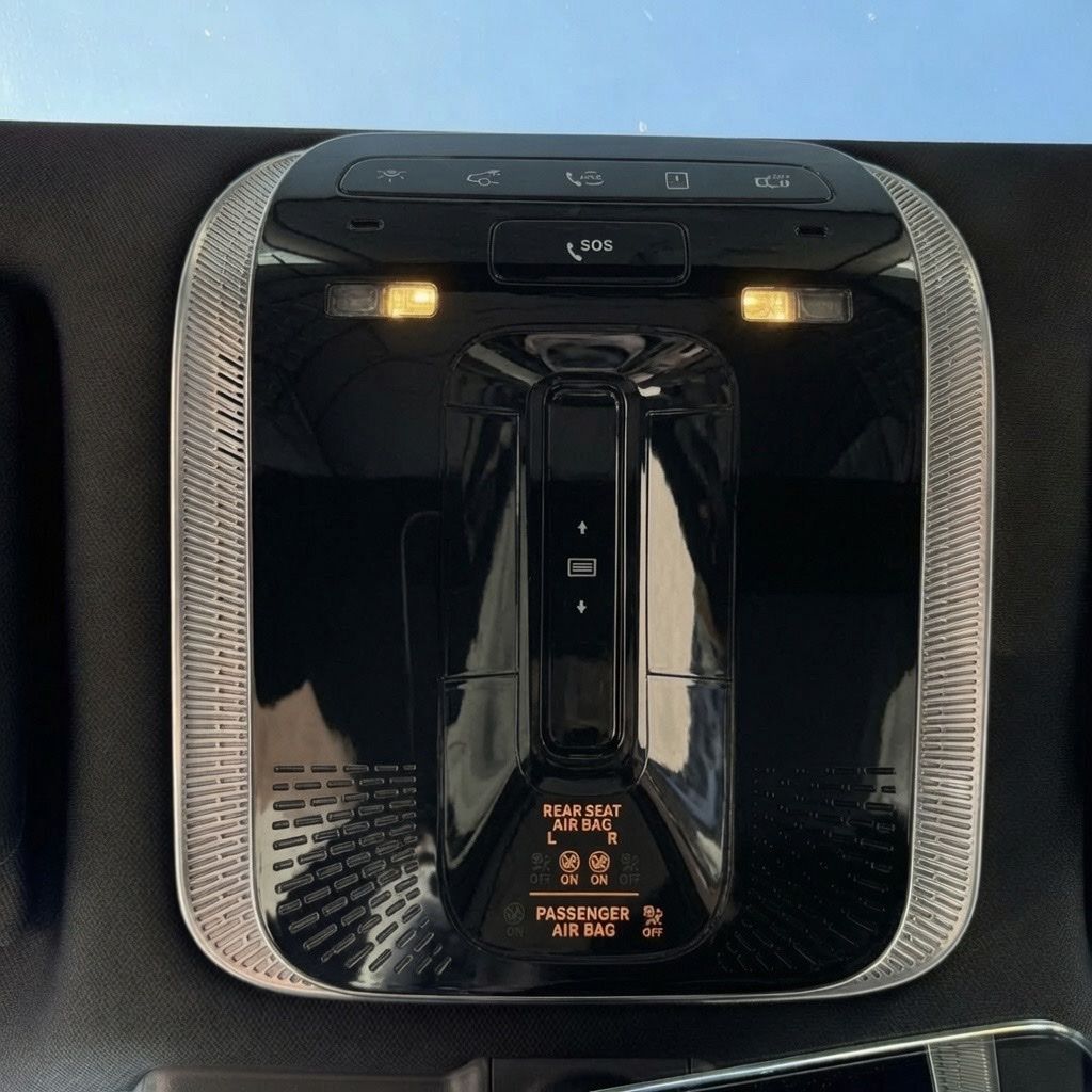 Thumbnail: 2024 Mercedes-Benz S-Class - 26