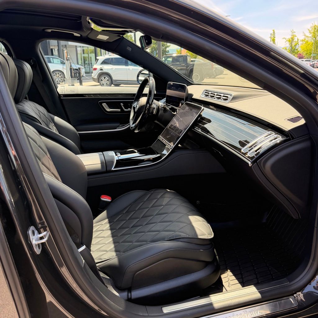 Thumbnail: 2024 Mercedes-Benz S-Class - 31