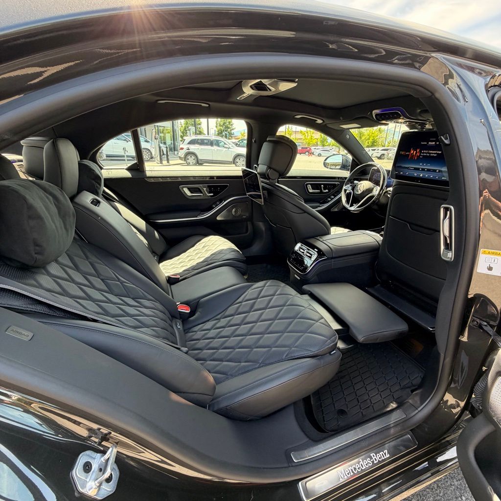 Thumbnail: 2024 Mercedes-Benz S-Class - 30
