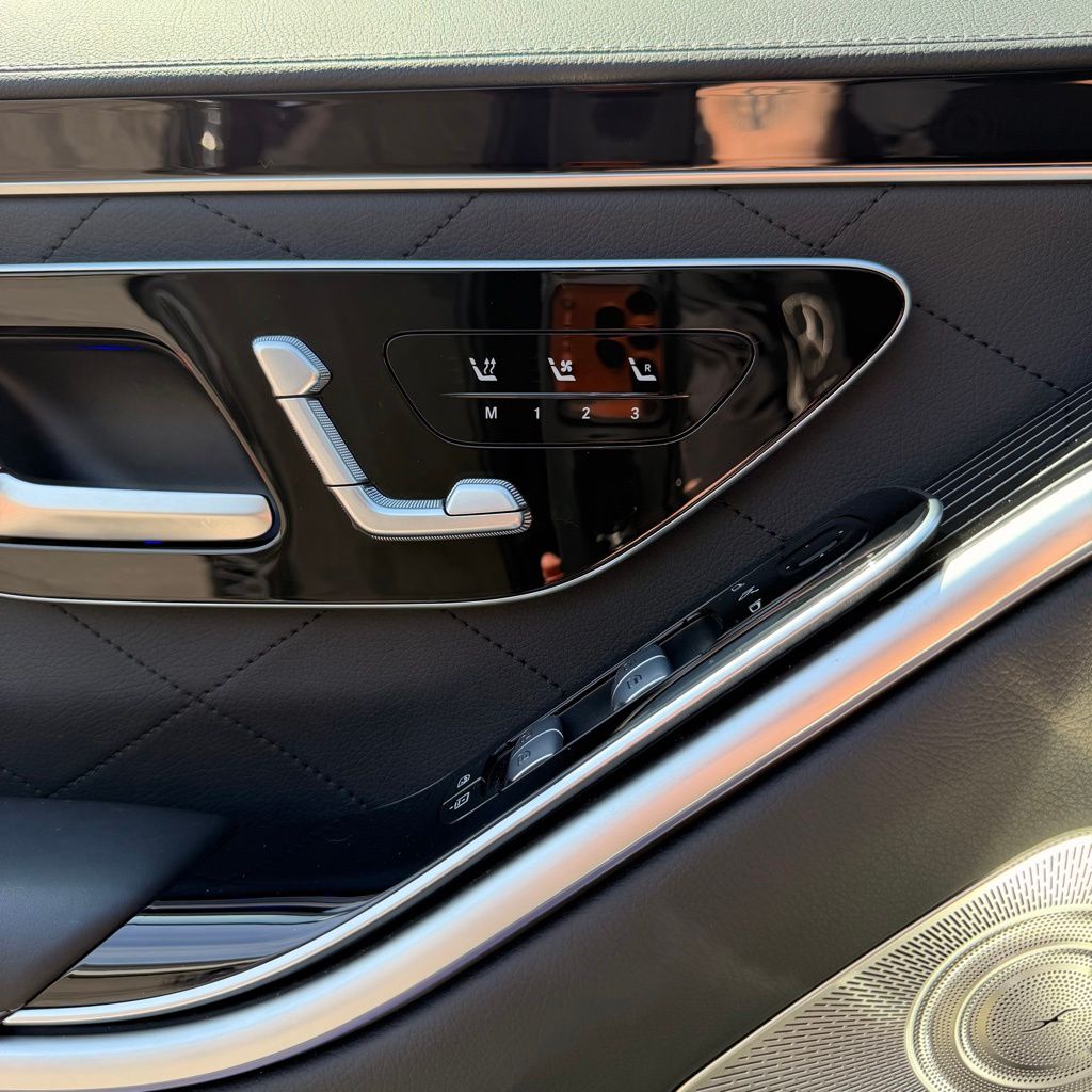 Thumbnail: 2024 Mercedes-Benz S-Class - 25