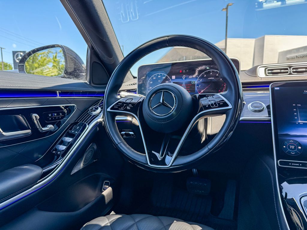 Thumbnail: 2024 Mercedes-Benz S-Class - 42