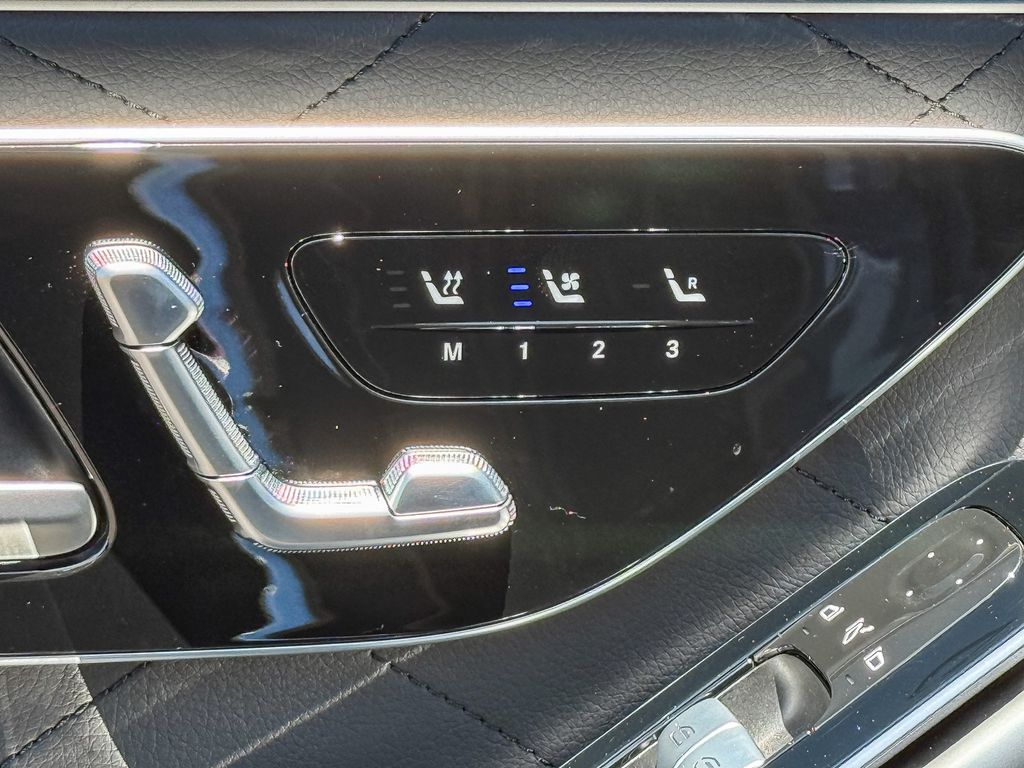 Thumbnail: 2024 Mercedes-Benz S-Class - 48