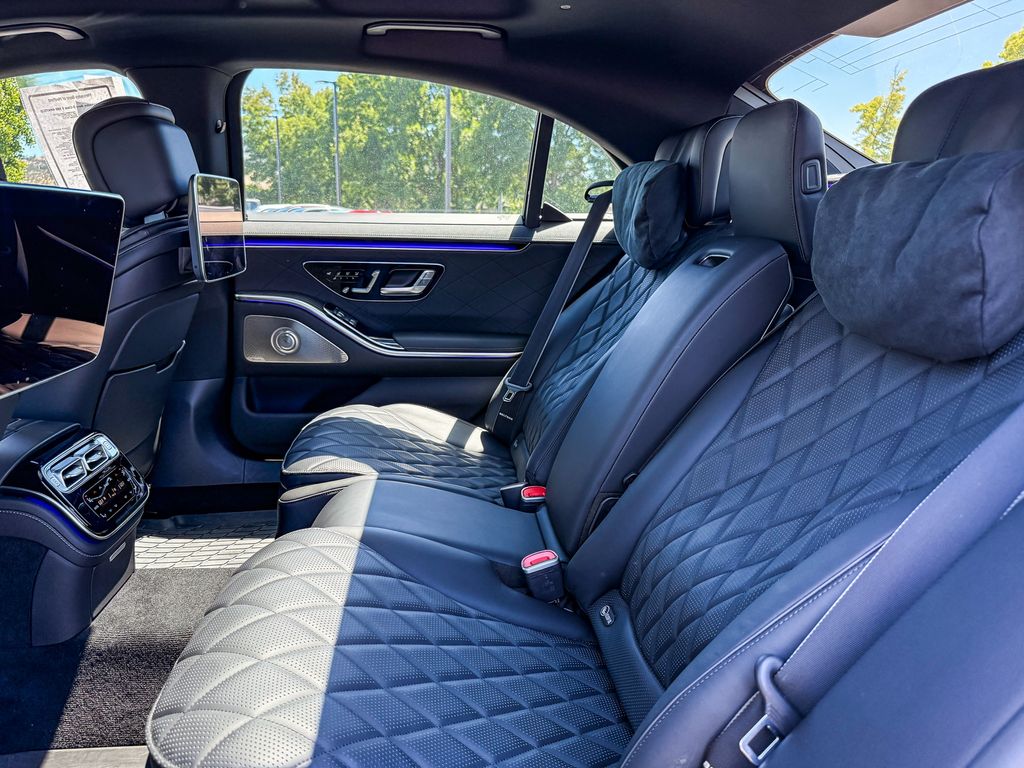 Thumbnail: 2024 Mercedes-Benz S-Class - 45