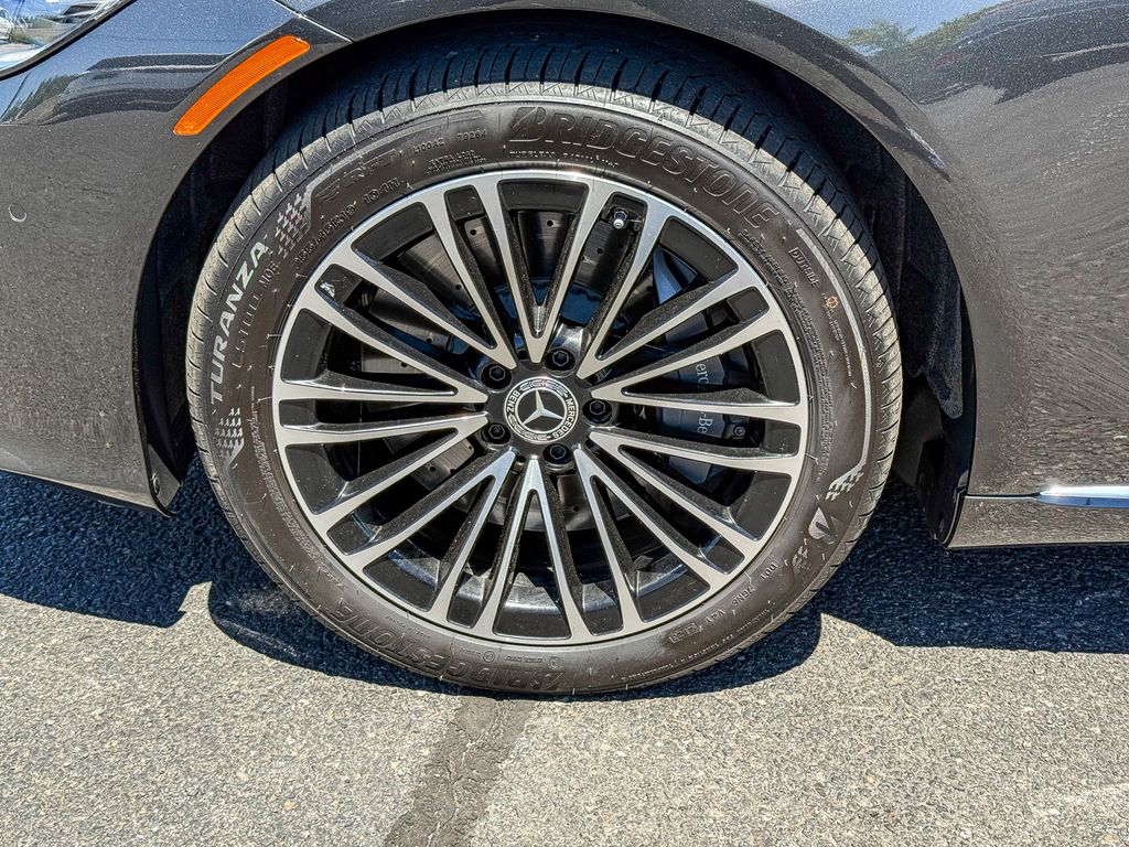 Thumbnail: 2024 Mercedes-Benz S-Class - 40