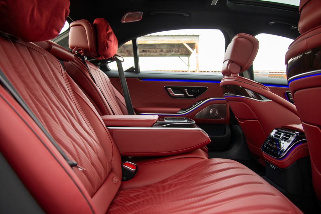 Thumbnail: 2026 Mercedes-Benz S-Class - 21
