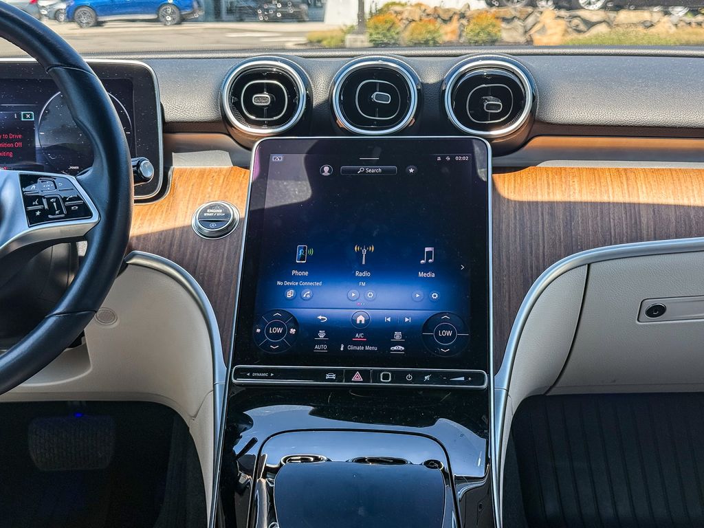 Thumbnail: 2023 Mercedes-Benz C-Class - 13