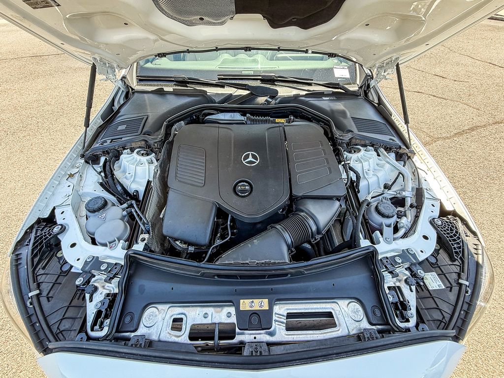 Thumbnail: 2023 Mercedes-Benz C-Class - 8