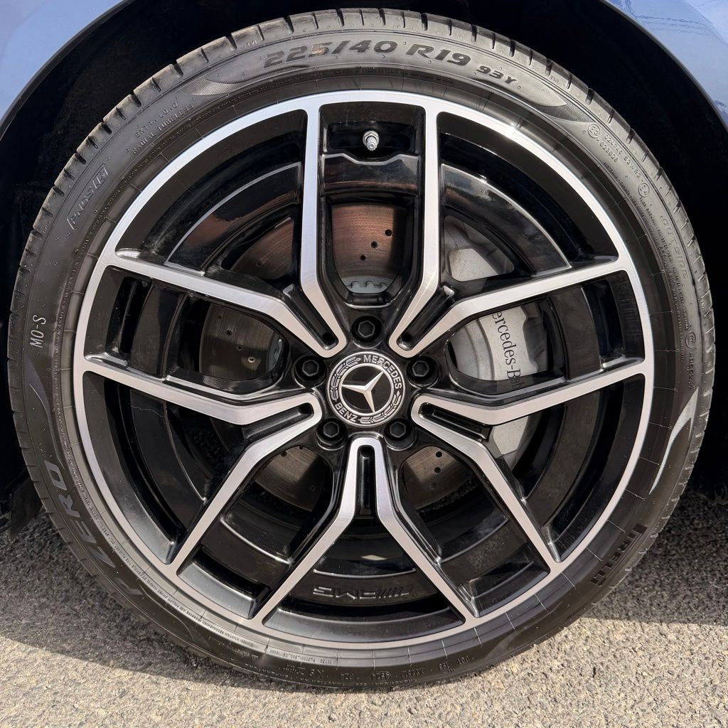 Thumbnail: 2025 Mercedes-Benz C-Class - 21