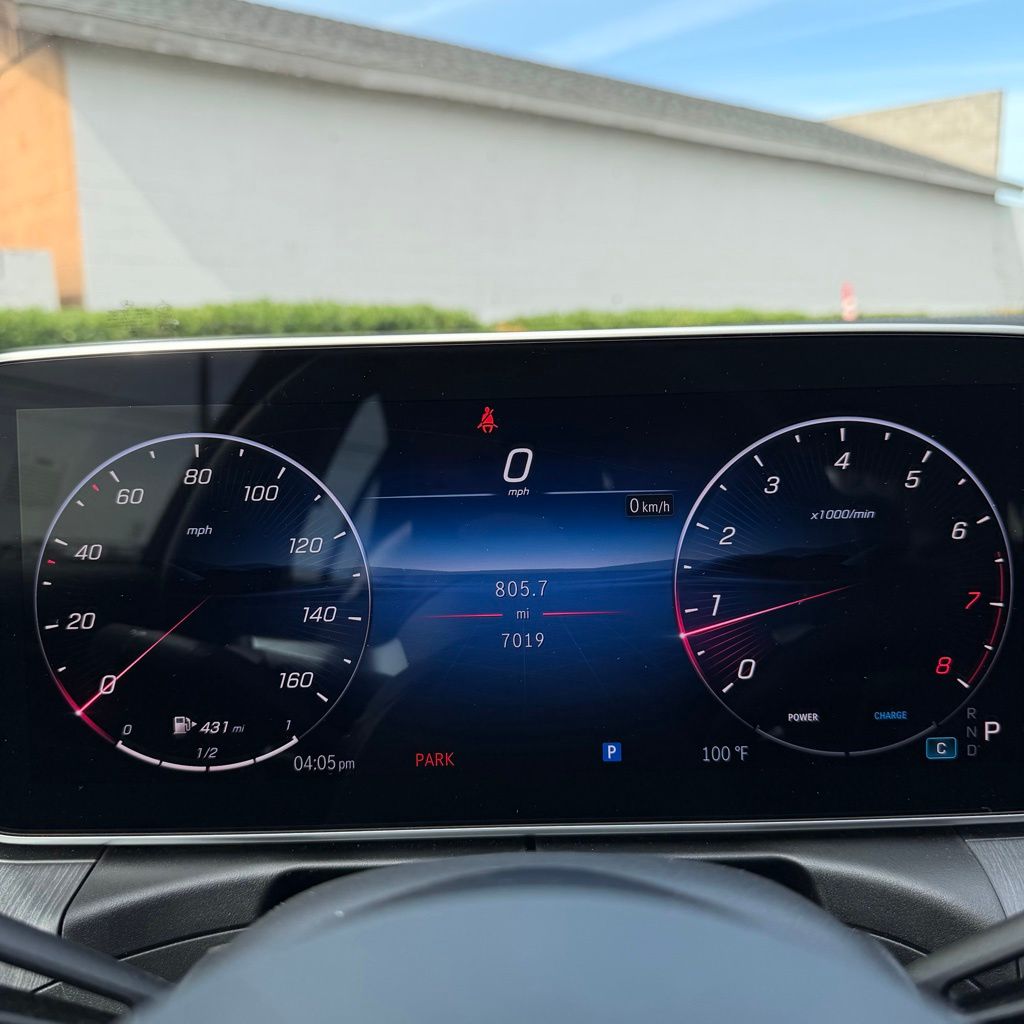 Thumbnail: 2025 Mercedes-Benz C-Class - 13