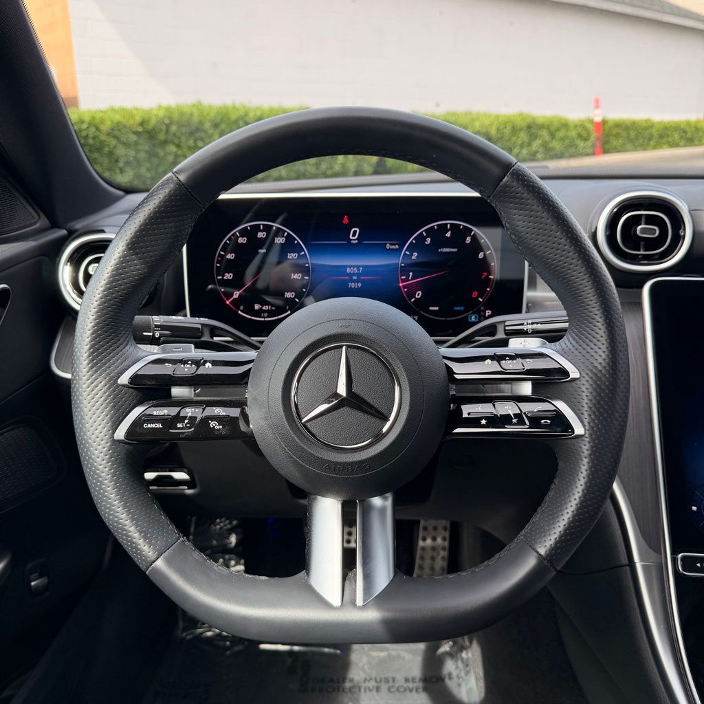 Thumbnail: 2025 Mercedes-Benz C-Class - 8