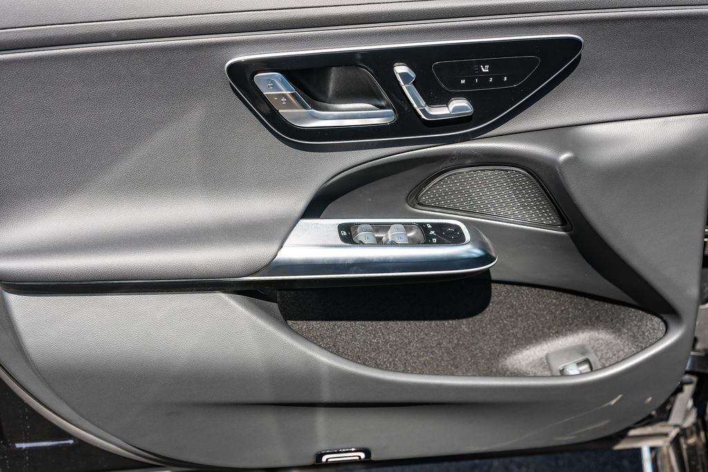 Thumbnail: 2026 Mercedes-Benz E-Class - 26