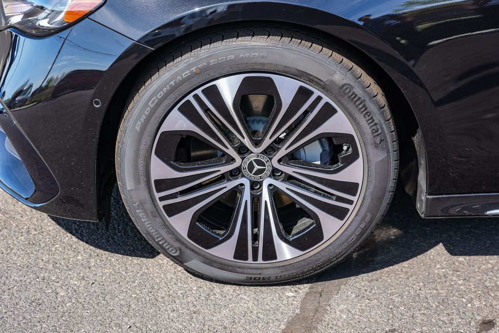Thumbnail: 2026 Mercedes-Benz E-Class - 22