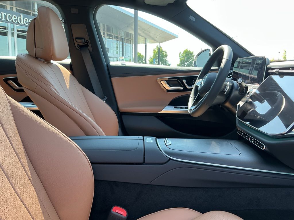 Thumbnail: 2026 Mercedes-Benz E-Class - 21