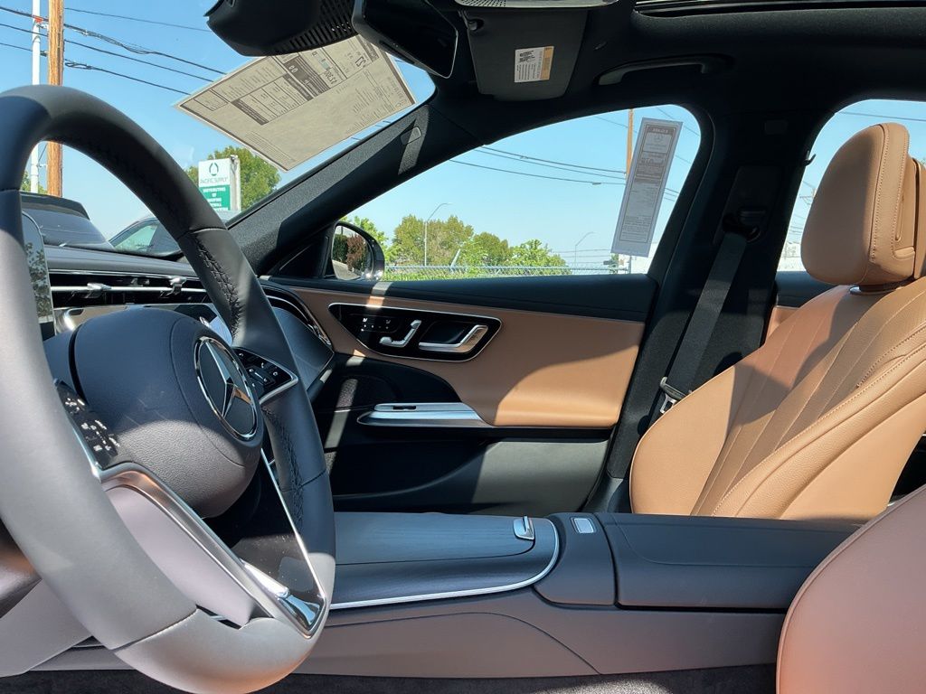 Thumbnail: 2026 Mercedes-Benz E-Class - 9