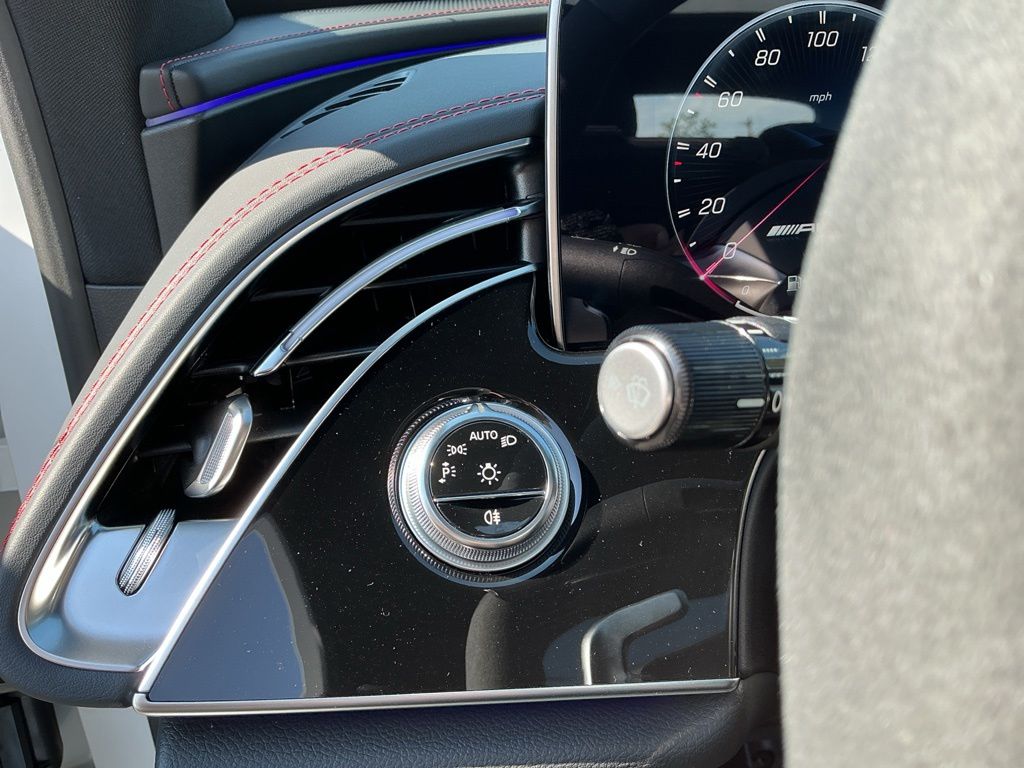 Thumbnail: 2026 Mercedes-Benz E-Class - 20