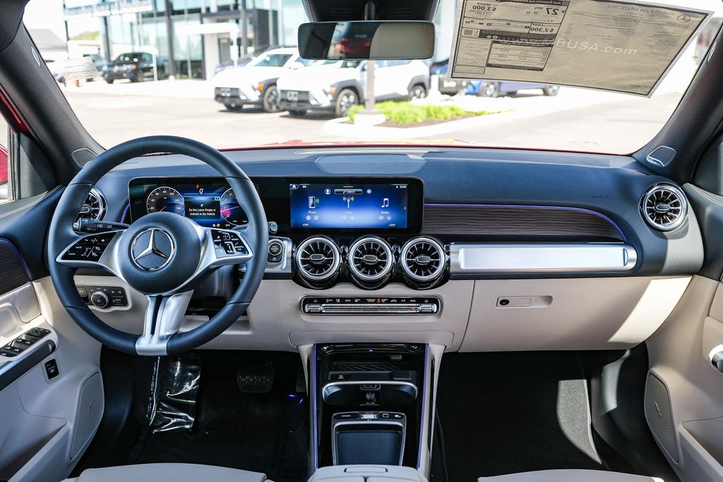 Thumbnail: 2026 Mercedes-Benz GLB - 2