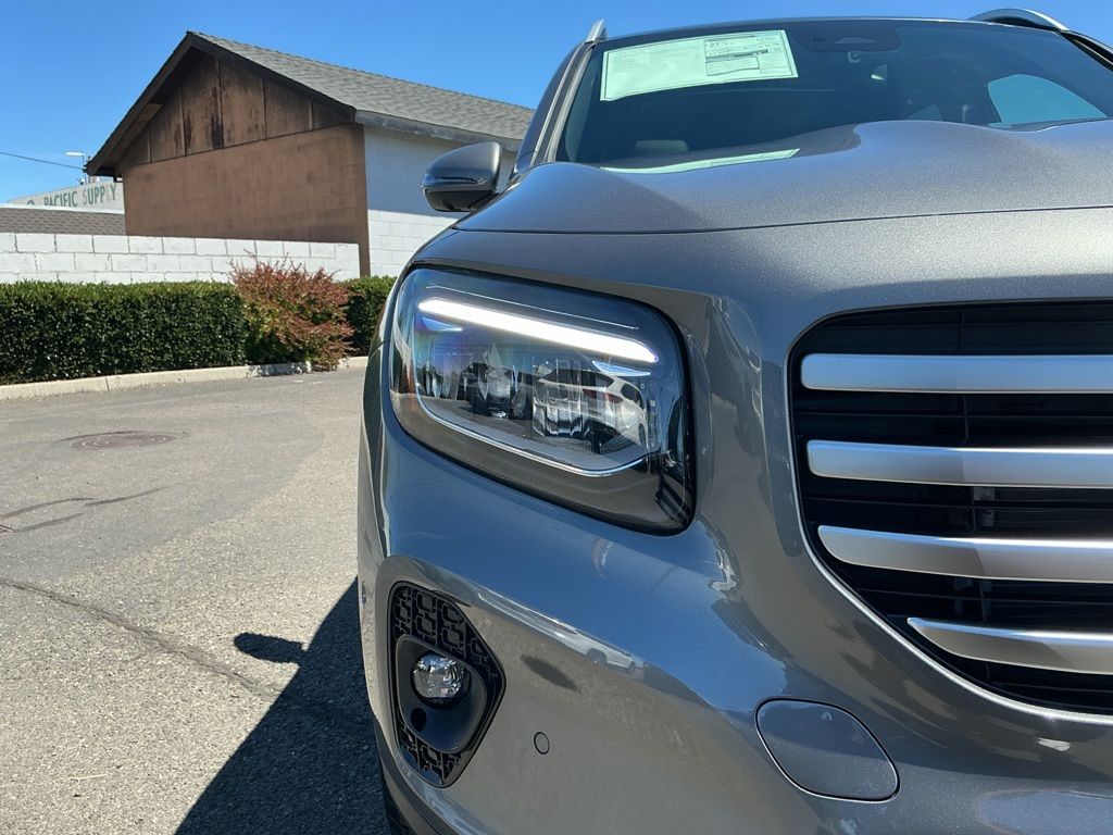 Thumbnail: 2026 Mercedes-Benz GLB - 6