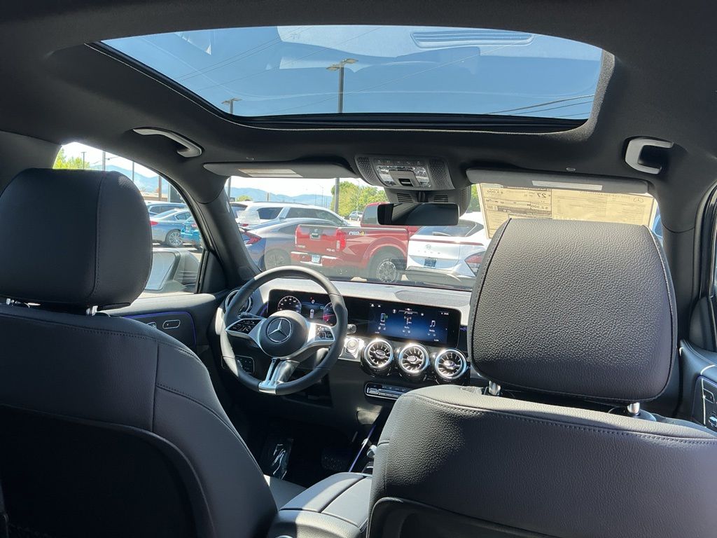 Thumbnail: 2026 Mercedes-Benz GLB - 27