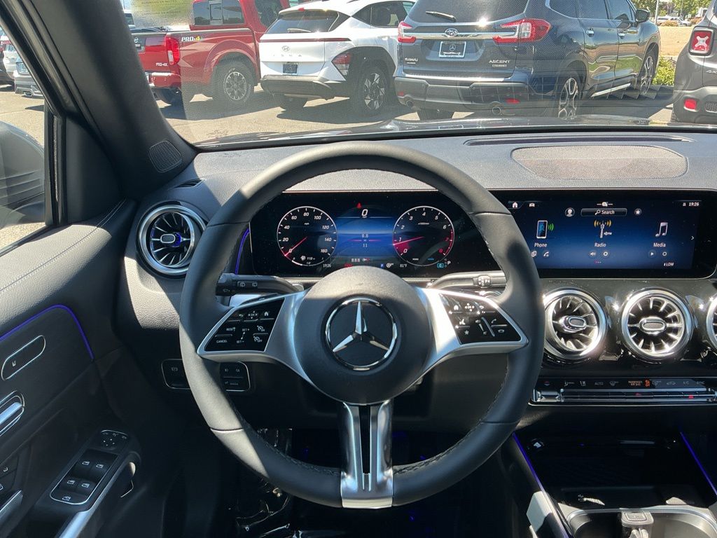 Thumbnail: 2026 Mercedes-Benz GLB - 9