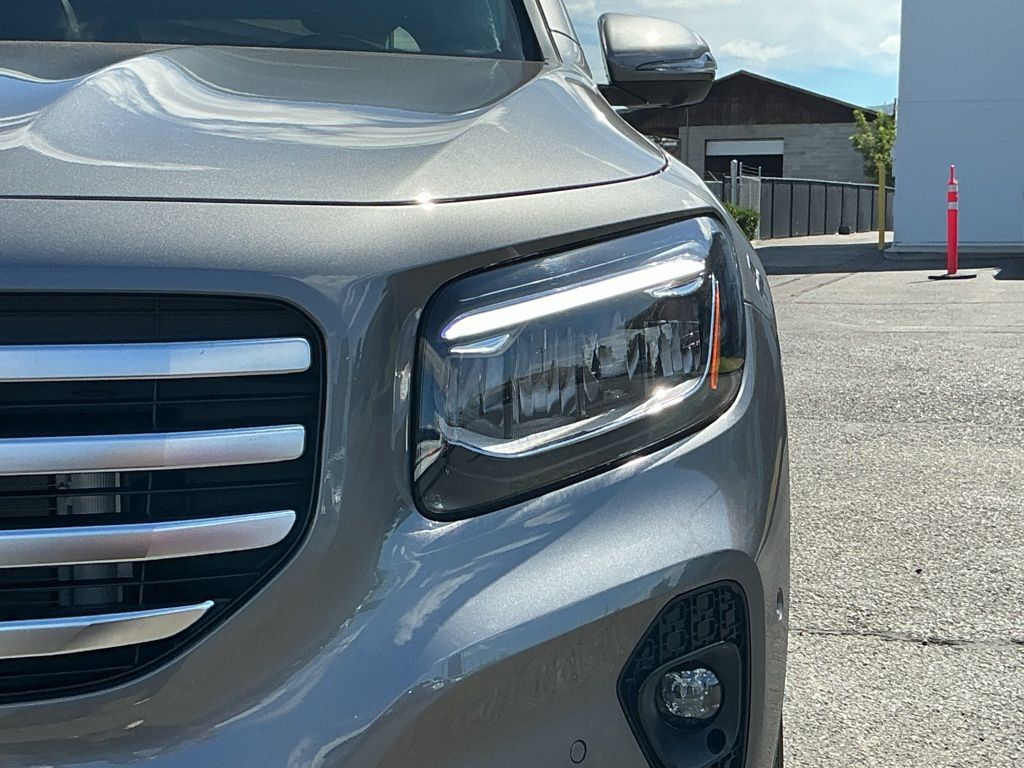 Thumbnail: 2026 Mercedes-Benz GLB - 16