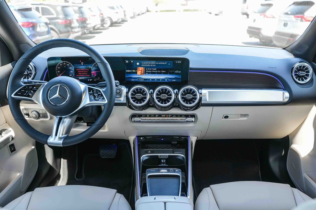 Thumbnail: 2026 Mercedes-Benz GLB - 2