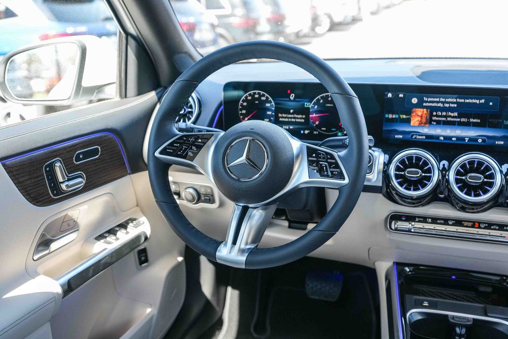 Thumbnail: 2026 Mercedes-Benz GLB - 9
