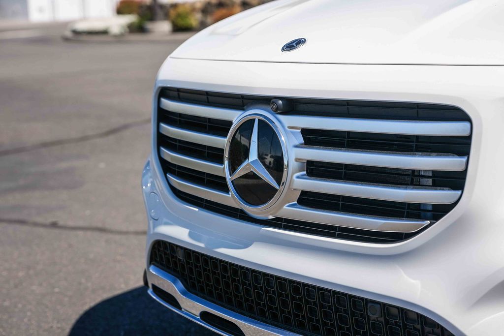 Thumbnail: 2026 Mercedes-Benz GLB - 6