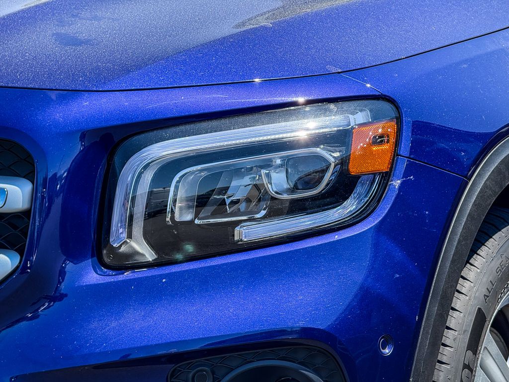 Thumbnail: 2022 Mercedes-Benz GLB - 7