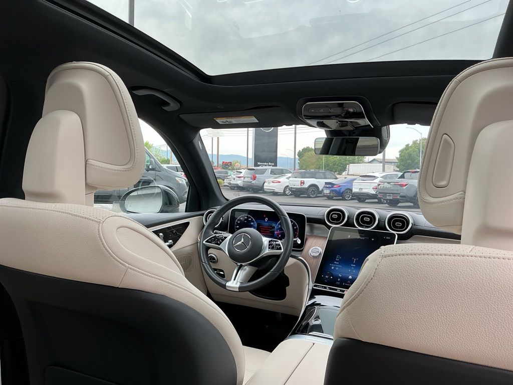 Thumbnail: 2024 Mercedes-Benz GLC - 25