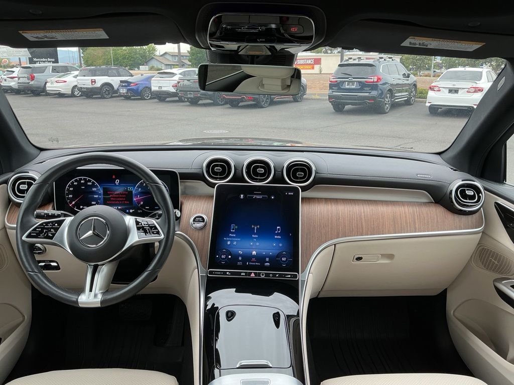 Thumbnail: 2024 Mercedes-Benz GLC - 2