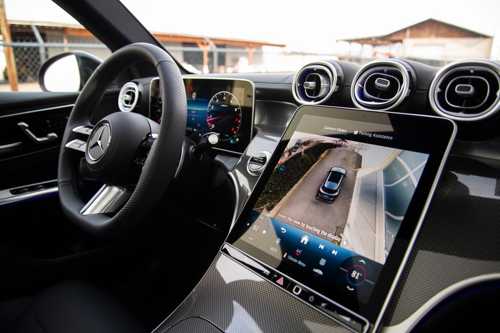 Thumbnail: 2026 Mercedes-Benz GLC - 22