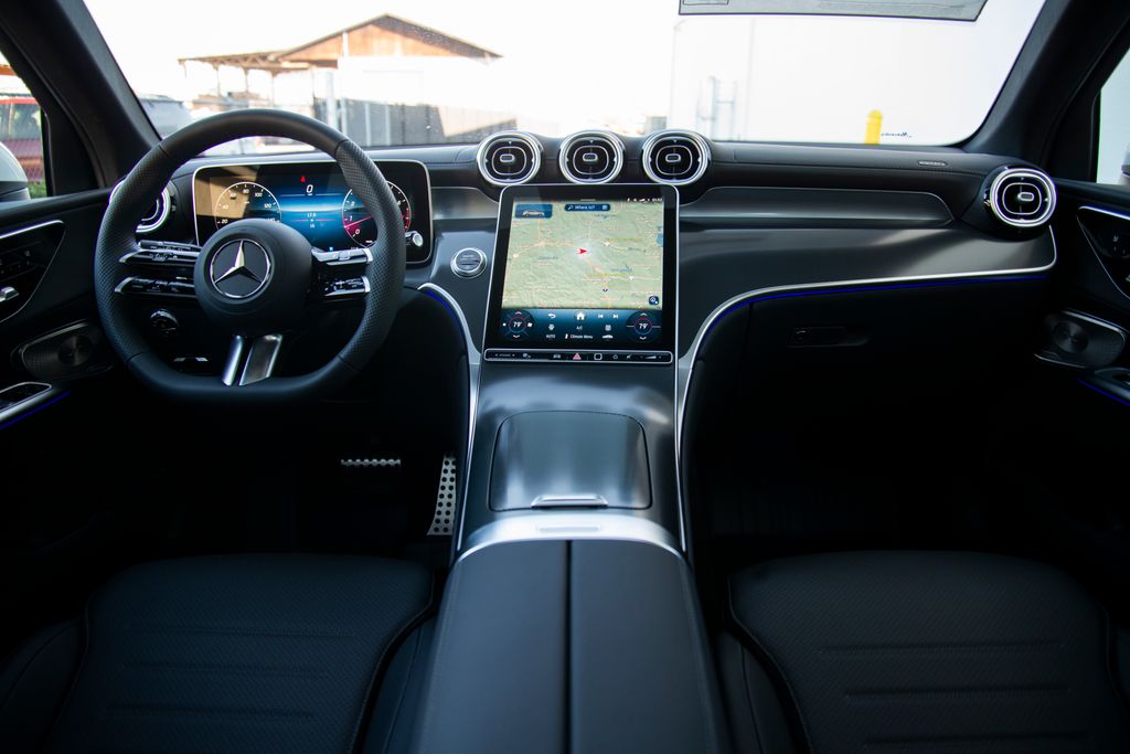 Thumbnail: 2026 Mercedes-Benz GLC - 11