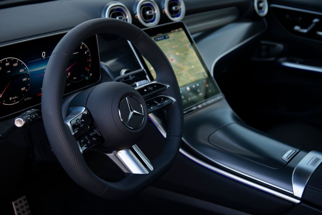 Thumbnail: 2026 Mercedes-Benz GLC - 6