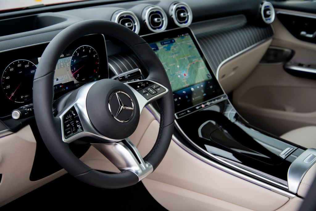 Thumbnail: 2026 Mercedes-Benz GLC - 6