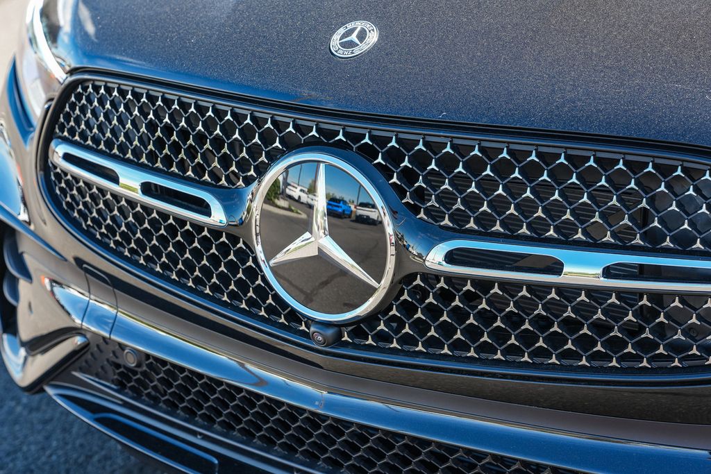 Thumbnail: 2026 Mercedes-Benz GLC - 5