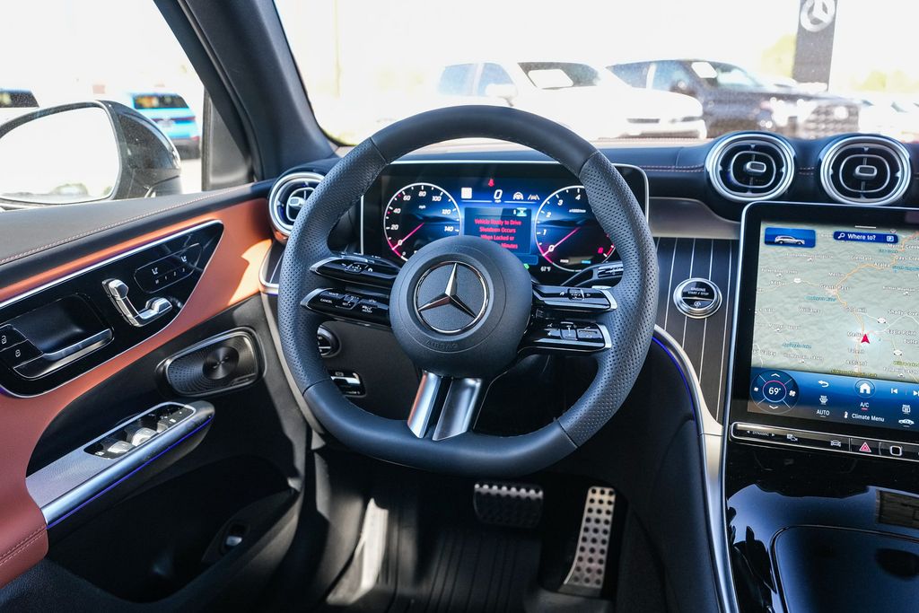 Thumbnail: 2026 Mercedes-Benz GLC - 8